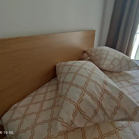 Apartment In The Heart Of Next To Monastyraki. *